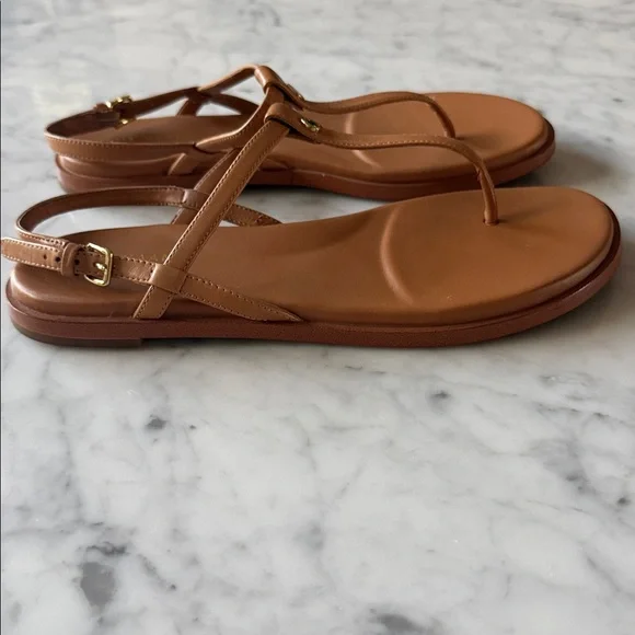 Cole Haan Flora thong sandals. Tan leather. No box size 7B - Picture 2 of 5